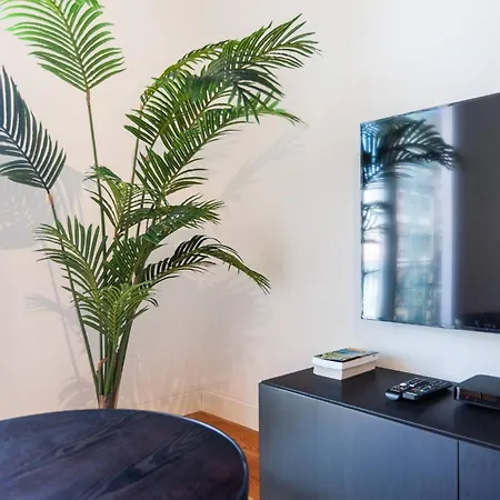 My Lx Flat Graca Lighting Design * リスボン